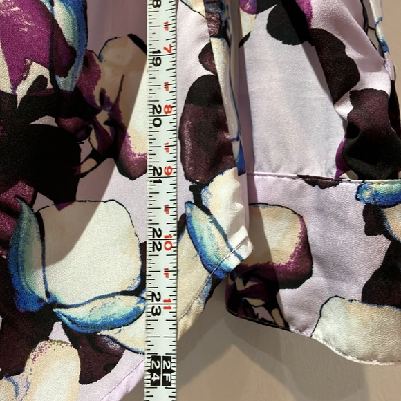 EUC Banana Republic floral button down blouse | Size XS - Picture 7 of 8